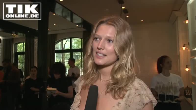 Toni garrn bald mutter und hausfrau july 2019