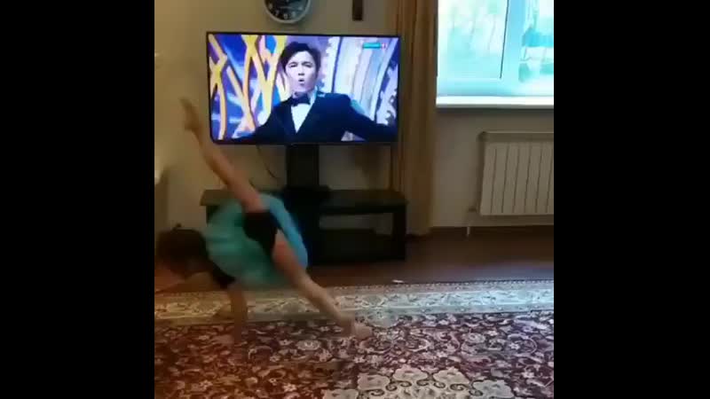 Talented baby dear 1 year ago 🥰 heart ️ clap type 1 2 • @ posted @withrepost • ( 480 x 480 ) mp4