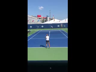 Vika azarenka practicing at rogerscup