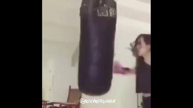 А вы говорите,что девушки это слабый пол