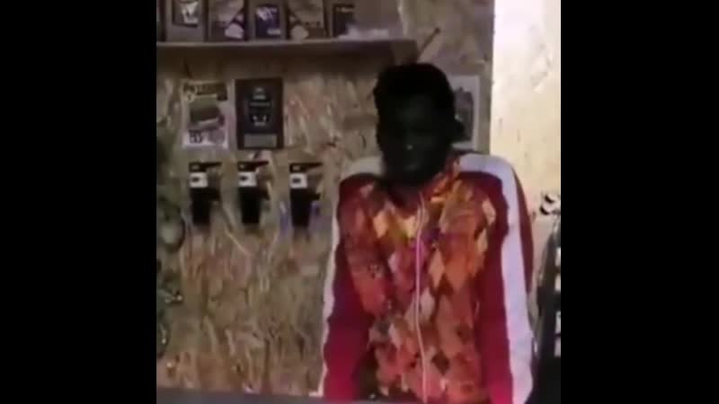 Ему надо в партизаны