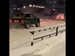 Порвали ниву