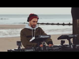 Hot since 82 pier pressure december (technobuzz group)