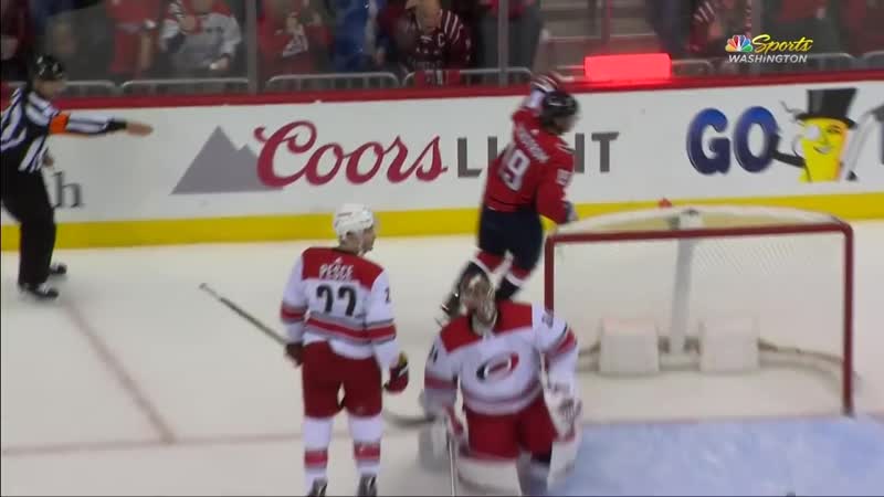 Nicklas backstrom beats petr mrazek twice in first period of game 1