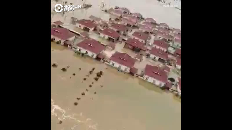 В узбекистане прорвало дамбу власти говорят, это из за "ветра"