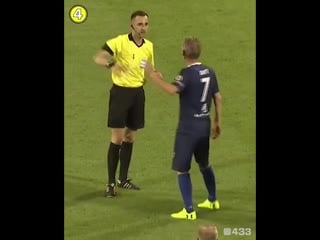 Referee trolls player