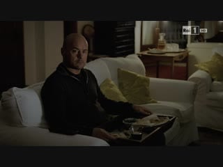 26 il commissario montalbano s09e04 una lama di luce