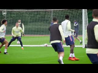 Thomas partey joins the squad! behind the scenes at arsenal training centre (720p)