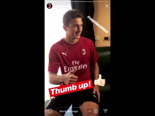 Caldara saluting the milan fans ️