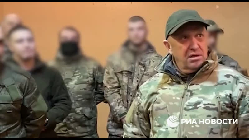 Зэков освобождают