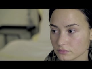 Demi lovato explains her nude, no makeup photo shoot