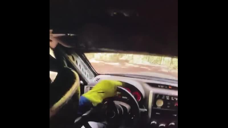 Rally subaru impreza wrx sti