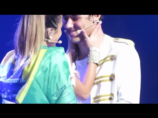 Violettalive brasil, beijo leonetta