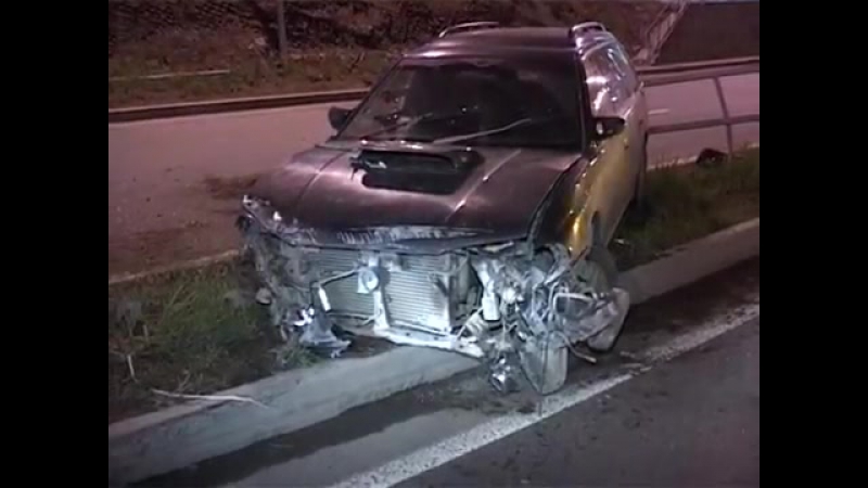 Нетрезвый водитель снес леера на калинина