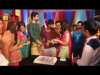 Exclusive team ek duje ke vaaste received 100 episode completion surprize from fans