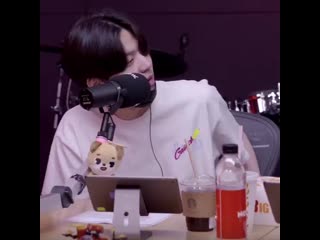 "подожди минутку"