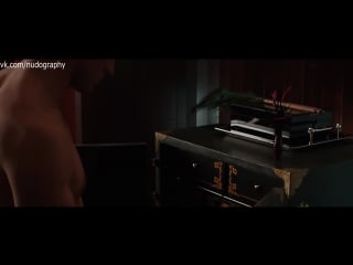 Связанная дакота джонсон (dakota johnson) в фильме "пятьдесят оттенков серого" (fifty shades of grey, 2015) 1080p