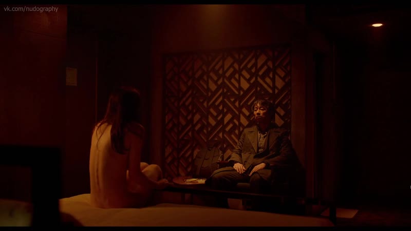 Александра даддарио (alexandra daddario) голая в фильме все оттенки токио (lost