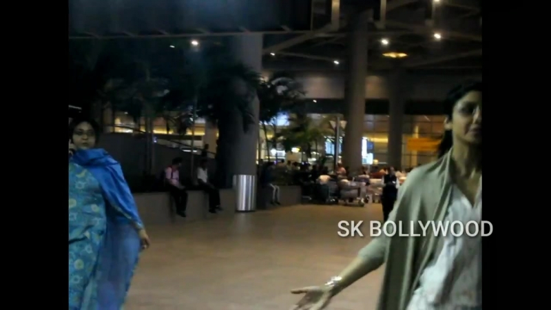 Shilpa shetty arrive at airport after sudden in demise of sridevi jii