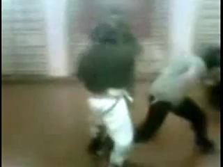Ушу в гостях у рукопашного боя 2(под русскую музыку) 26 марта 2010 года