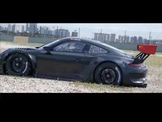 201027 @ porsche trailer