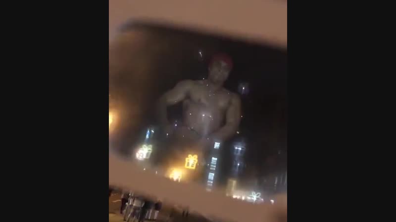 Рикардо милос поучаствовал в салюте!