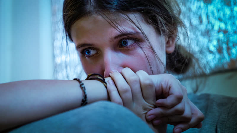 Молодые над секс в пьющих семьях ролик "общего дела"