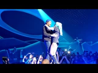 Lady gaga with bradley cooper shallow (enigma vegas residency) [ft & ] i живое выступление 2019