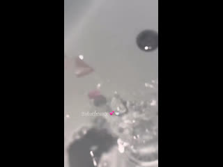 Jisoo ig story 221210