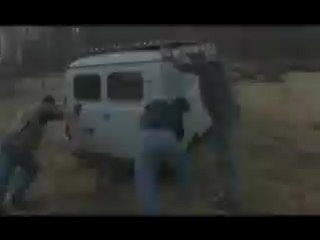 Вот что надо брать если хотите ездить по бездорожью а не hummer и точно уж не land rover ухаха