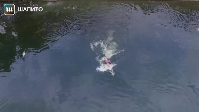 Дрон снял, как владелец спасет его от падения в воду