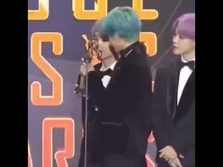 When bae is mad at you and you’re tryna make up taegi