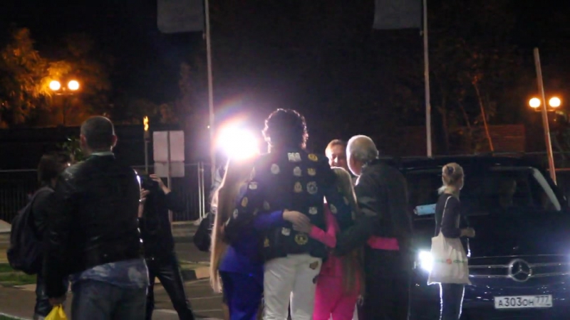 Прибытие филиппа киркорова, аллы пугачевой, иосифа кобзона (новая волна 2015)