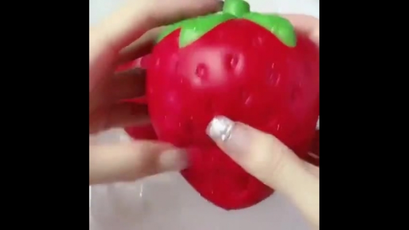 Сквиш клубничка