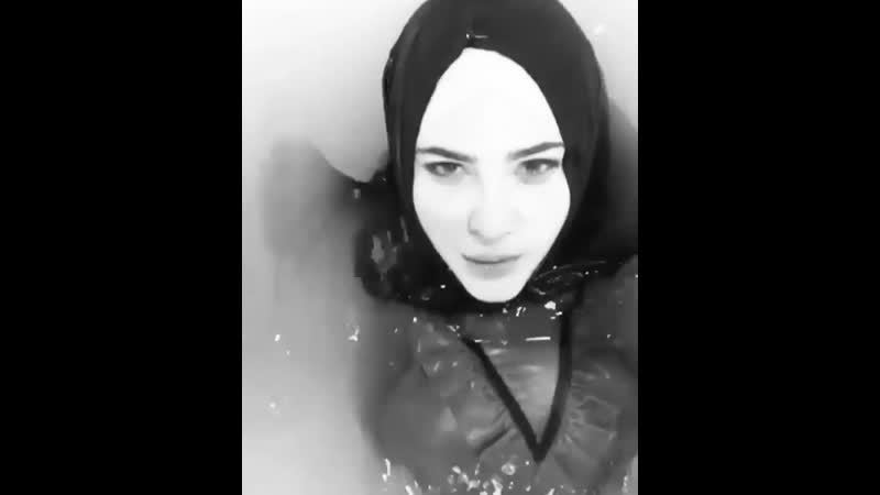 Малика джикаева снова эпатирует публику