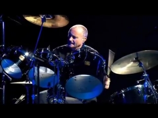 Phil collins, solo batterie live à bercy hd