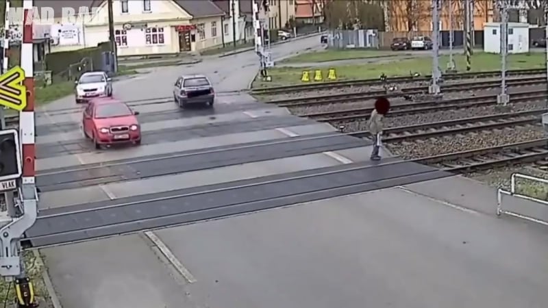 Идиоты против поездов