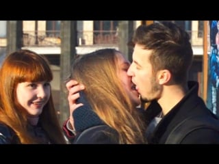 Как поцеловать девушку 3 способа kissing prank