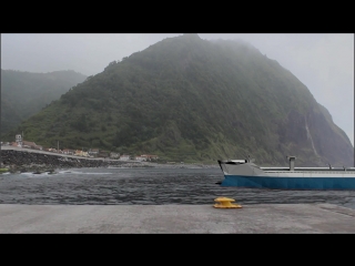 0003 navio no faial da terra