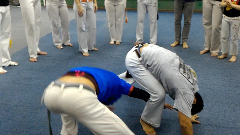 Professor jerry (ginga mundo capoeira), graduado axe (mundo capoeira) 19 12 15 spb