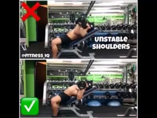 Жим гантелей на наклонной скамье