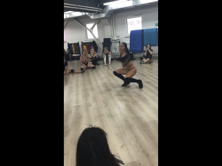 Twerk workshops/ dhq lua solo