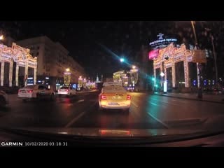 Регистратор garmin dash cam mini, запись 1920x1080 ночъю