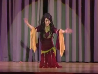 Iraqi dancer assala ibrahim el chobi and iraqi dance