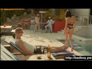 Сняли с негритянки красное платье и стали ебать во все щели cyzkb c ytuhbnzyrb rhfcyjt gkfnmt b cnfkb t,fnm djd ct otkb