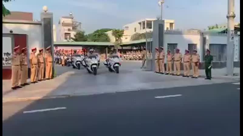 Ko biết hôm nay ngày gì tiện thể mình bán bảo hiểm xe máy luôn nha🤣 mp4