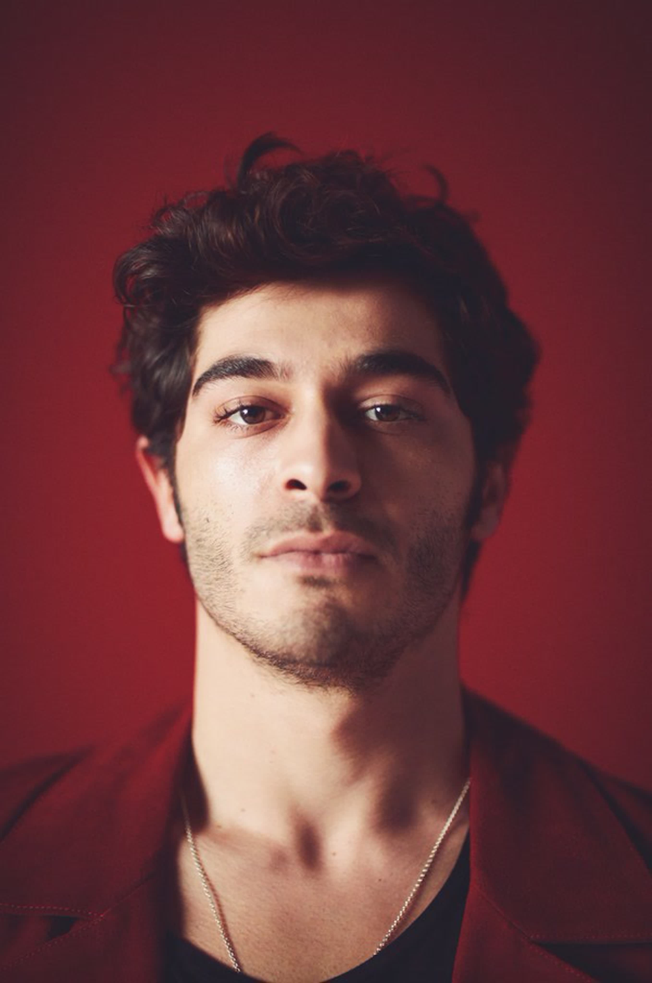 Dramatic flairIntense gazeScreen presence