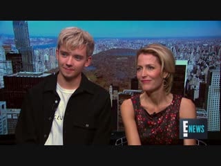 Gillian anderson is confidently done playing dana scully e! red carpet award shows