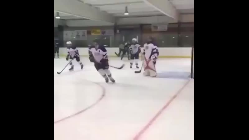 Мощно отлетел