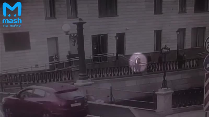 В женском туалете мариинского театра посетительница нашла скрытую камеру